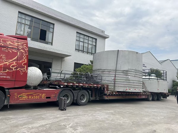 甲醛溶液储罐发货 
